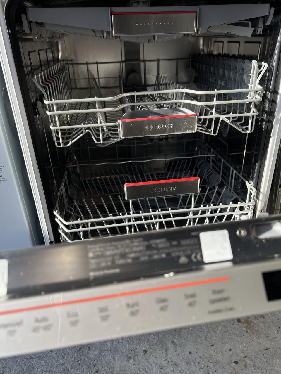 Niet gebruikte A+++ klasse Bosch inbouw vaatwasser 83x60cm