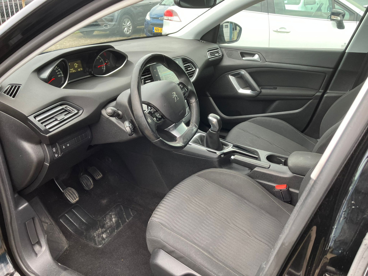 Peugeot 308 sw 1.2 pure tech blue executive