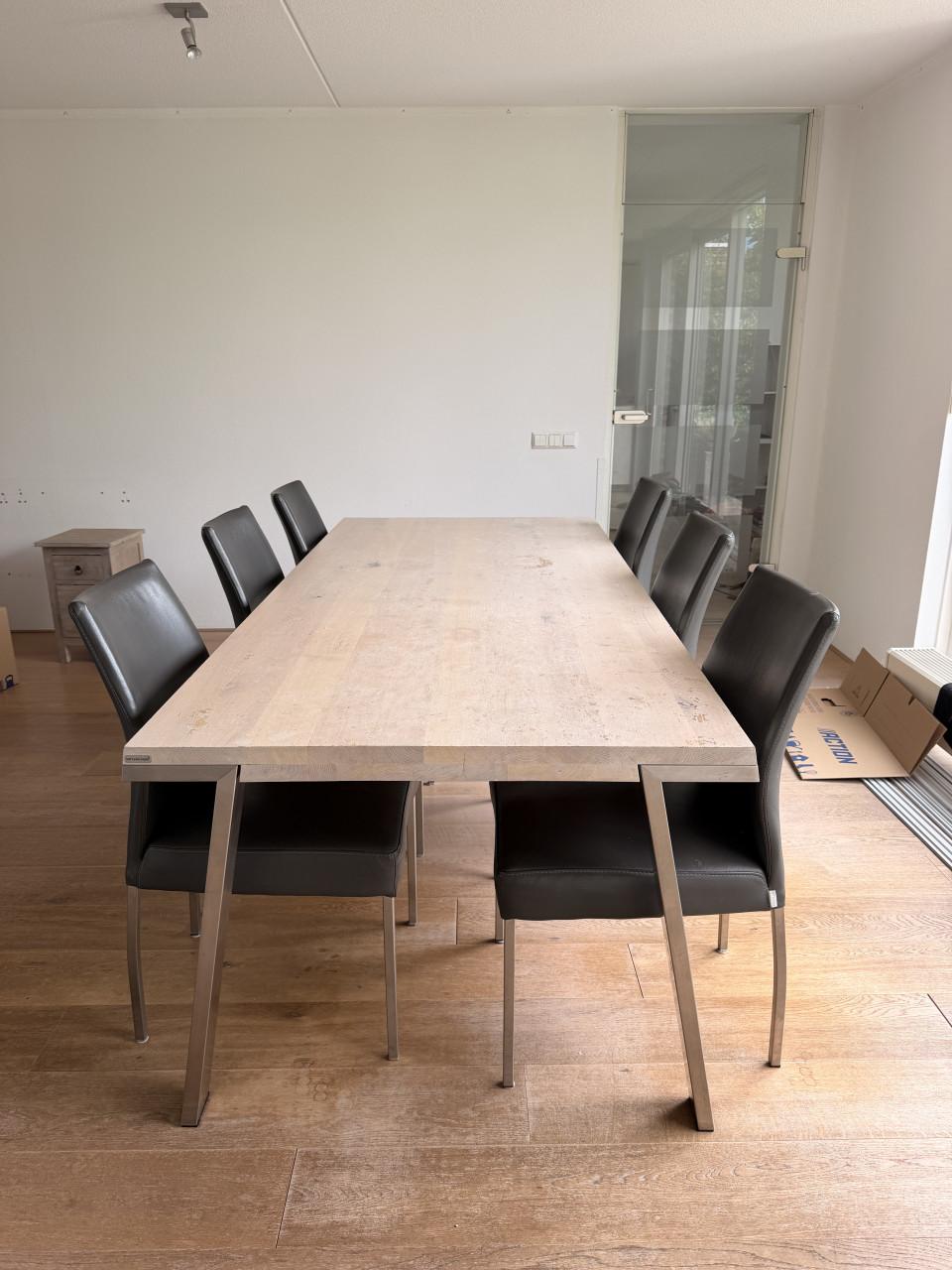 Eettafel met stoelen Bert Plantagie