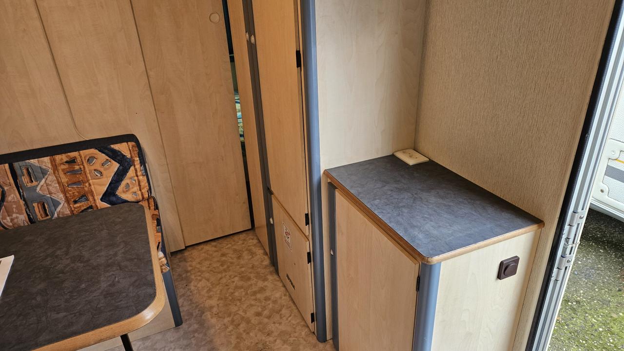 ADRIA UNICA 430 TS 1998 bj VASTBED TREINZIT