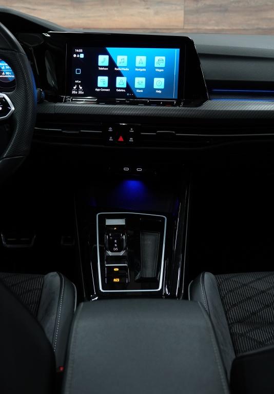 Volkswagen Golf r-line 1.5 etsi r-line | pano | iq-lights | acc | led |