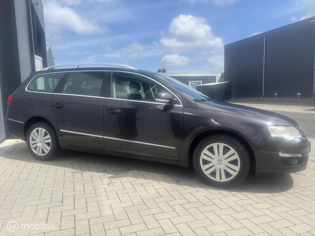 Volkswagen Passat variant 2.0 fsi highline