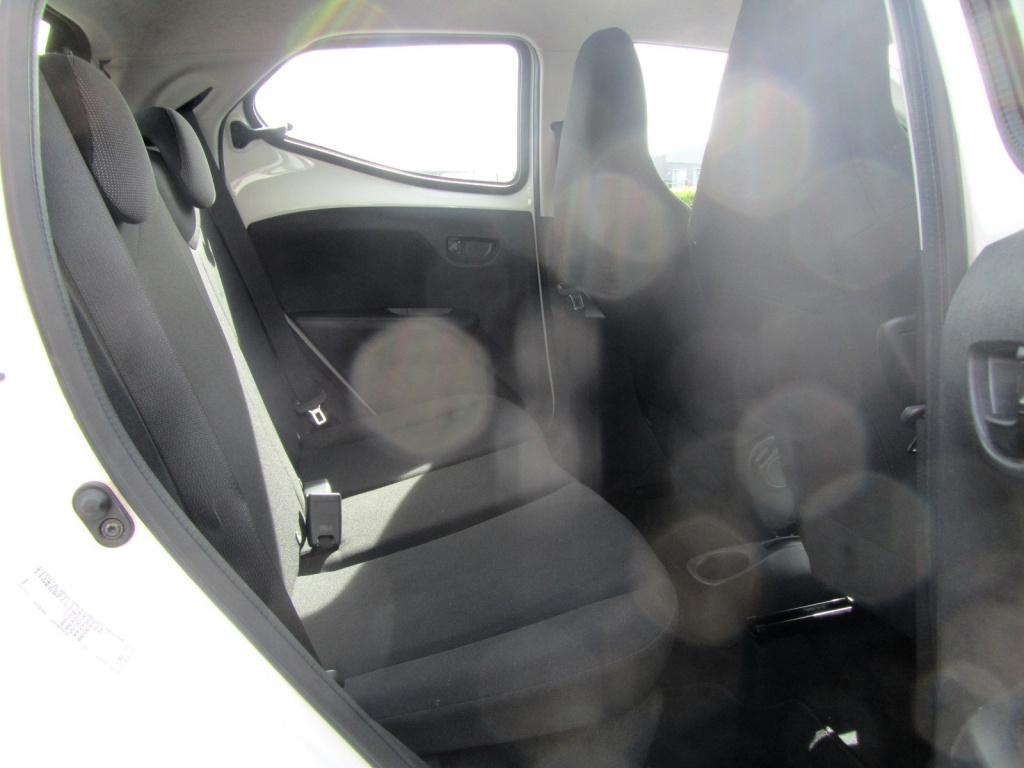 Toyota Aygo 1.0 vvt-i x-fun | 5 deurs | airco | bluetooth