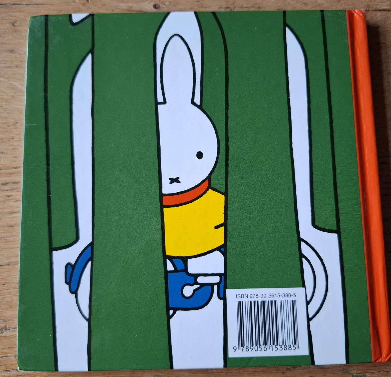 Nijntje op de fiets, door Dick Bruna; - In ’t Zeeuws, door Engel Reinhoudt