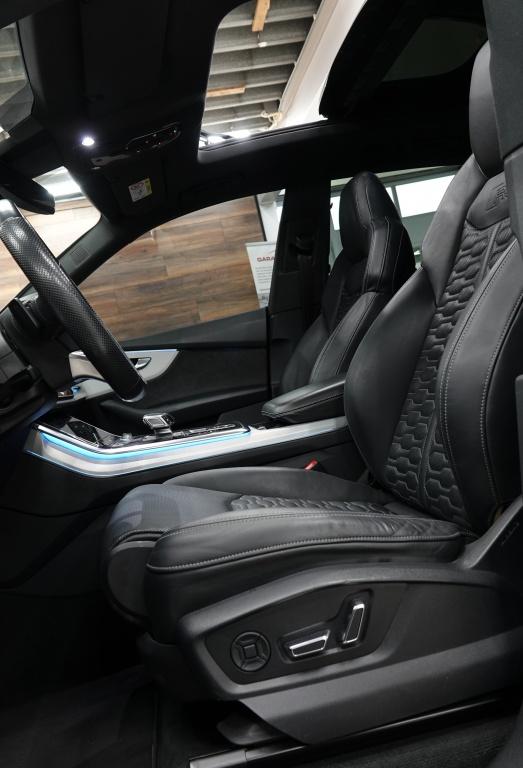 Audi Q8 55 tfsi quattro | rsq8 interieur | pano | acc | maxton |