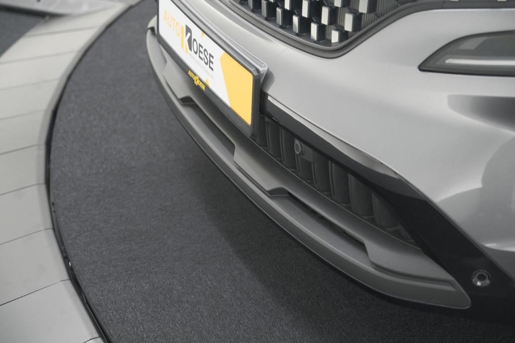 Renault Austral 1.2 e-tech full hybrid 200 techno | 360 camera | panoramada