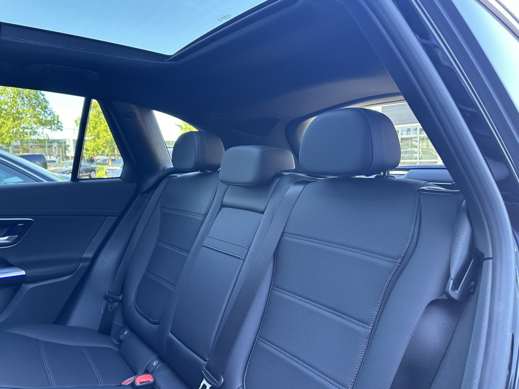 Mercedes-Benz Glc 300e 4matic amg line l airmatic l panoramadak l massage l
