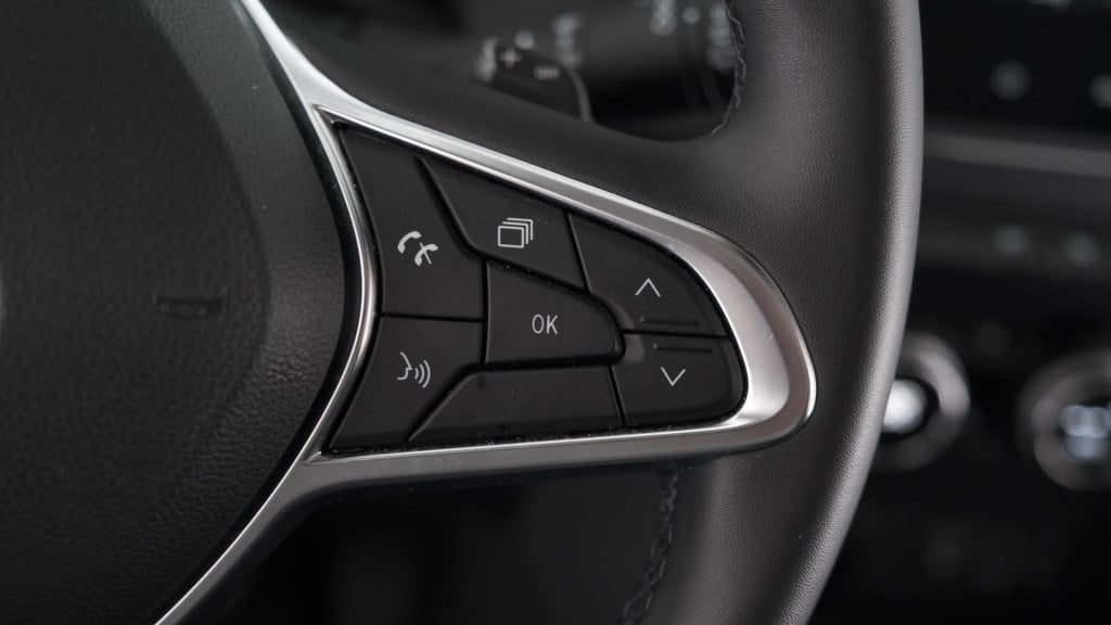 Renault Captur tce 140 edc intens | camera | apple carplay | navigatie | pa