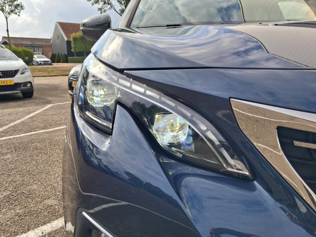 Peugeot 5008 1.2 pt 130pk s&s gt-line 7p navigatie | trekhaak | apple carpl