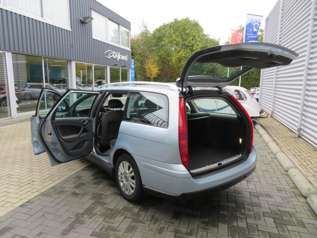 Citroen C5 break 2.0i 16v caractere lmv/park/trekhaak