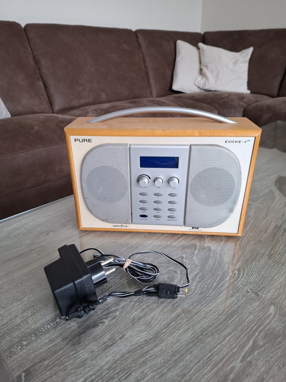 PURE Evoke-2xt DAB/FM/AUX digitale radio.
