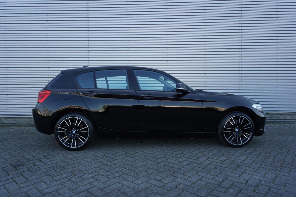 BMW 1 Serie 118i corporate lease m sport airco / cruise / stoelverw. / park