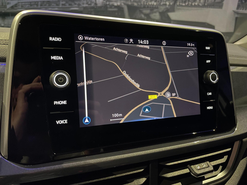 Volkswagen T-roc 1.5 tsi style *led*virtual*dab+*pdc v&a*trekhaak*navi*appc