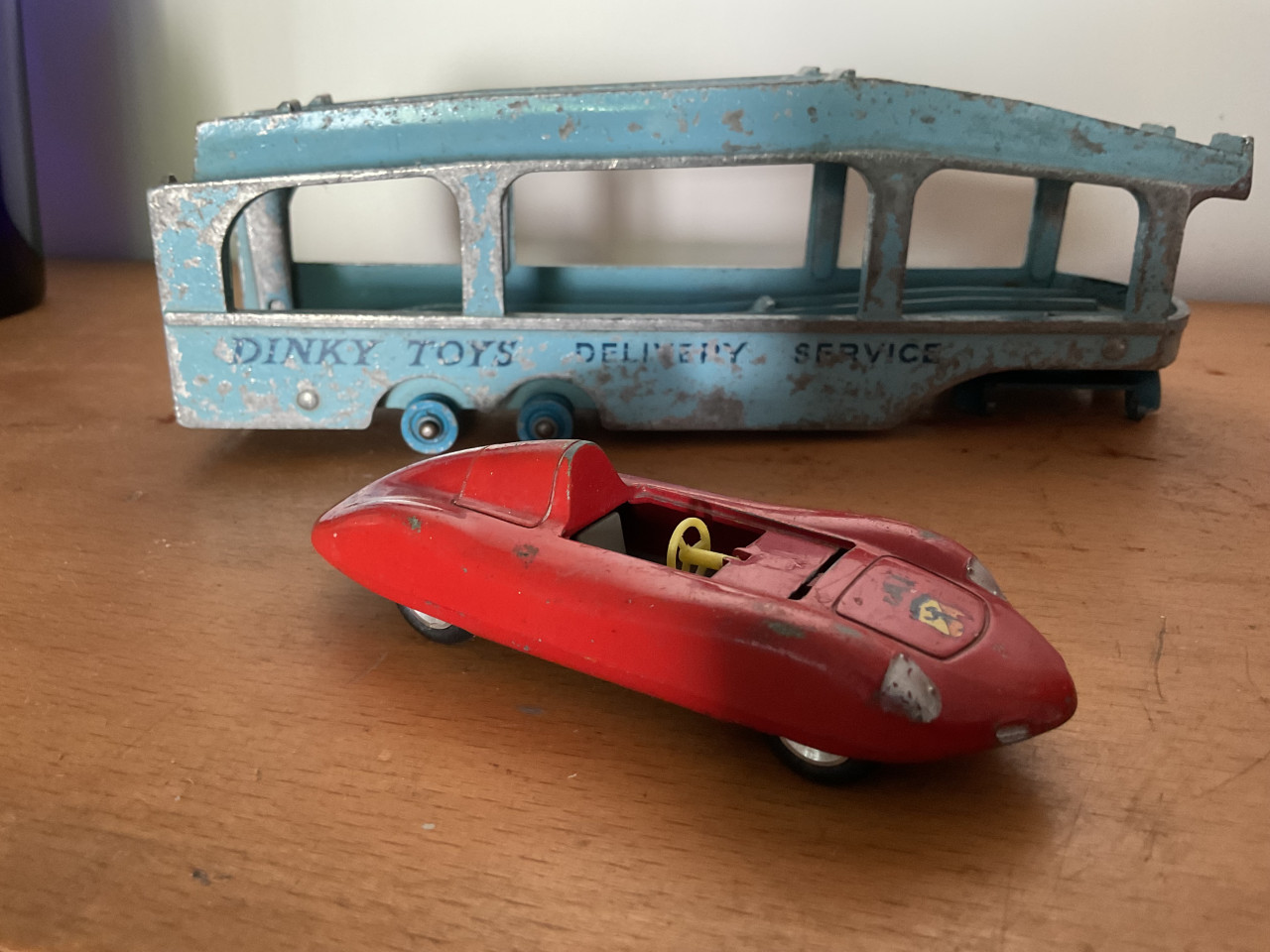 Dinky autotransporter en Fiat Abarth