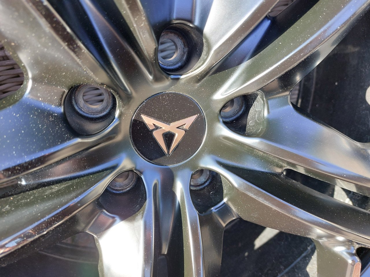 Nieuwe originele CUPRA Terramar velgenset met banden