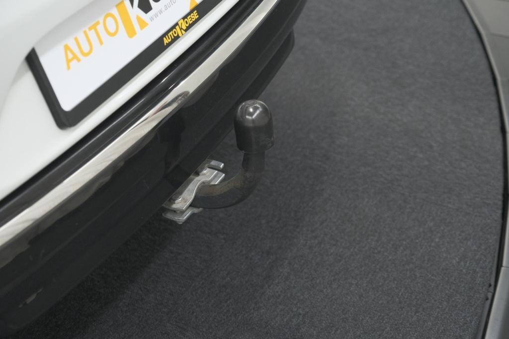 Renault Clio estate tce 90 limited | trekhaak | apple carplay | parkeersens