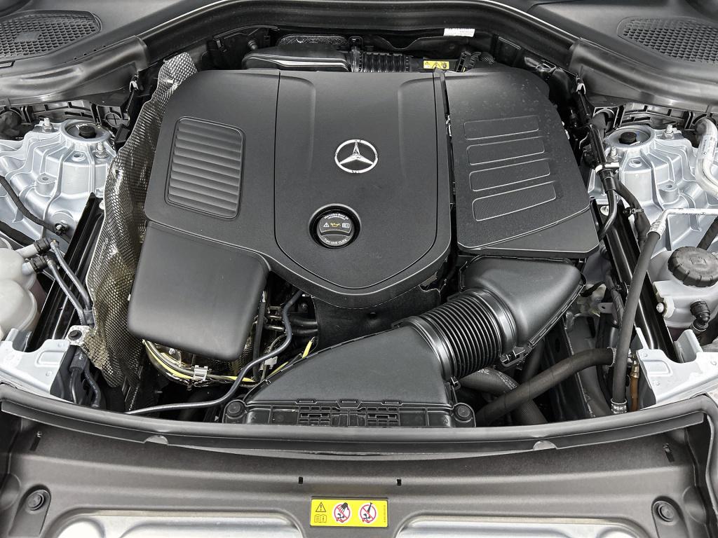 Mercedes-Benz Glc 300e 4matic sport edition | trekhaak | panoramadak | dode