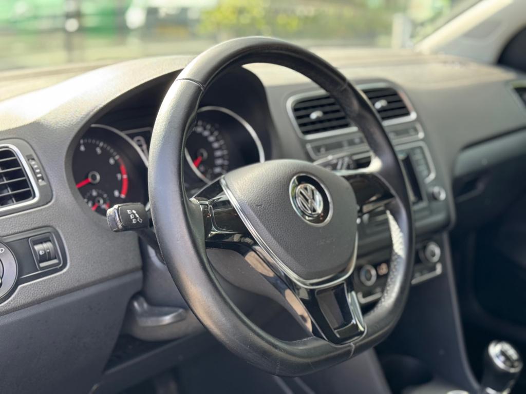 Volkswagen Polo 1.0 comfortline * stoelverwarming * clima * pdc 2x