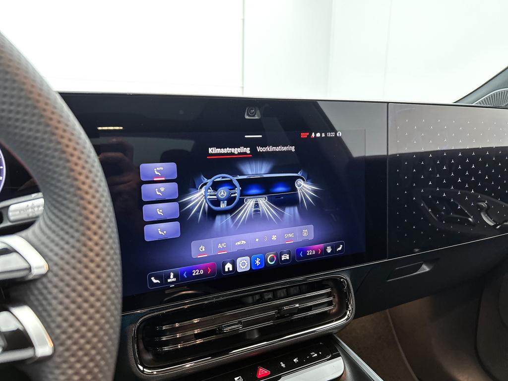 Mercedes-Benz Cla 250+ launch edition 85 kwh | multibeam led | panoramadak 