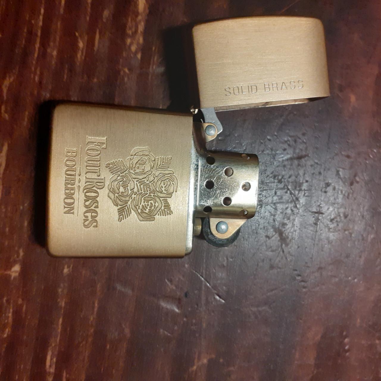 Four Roses Bourbon aansteker.