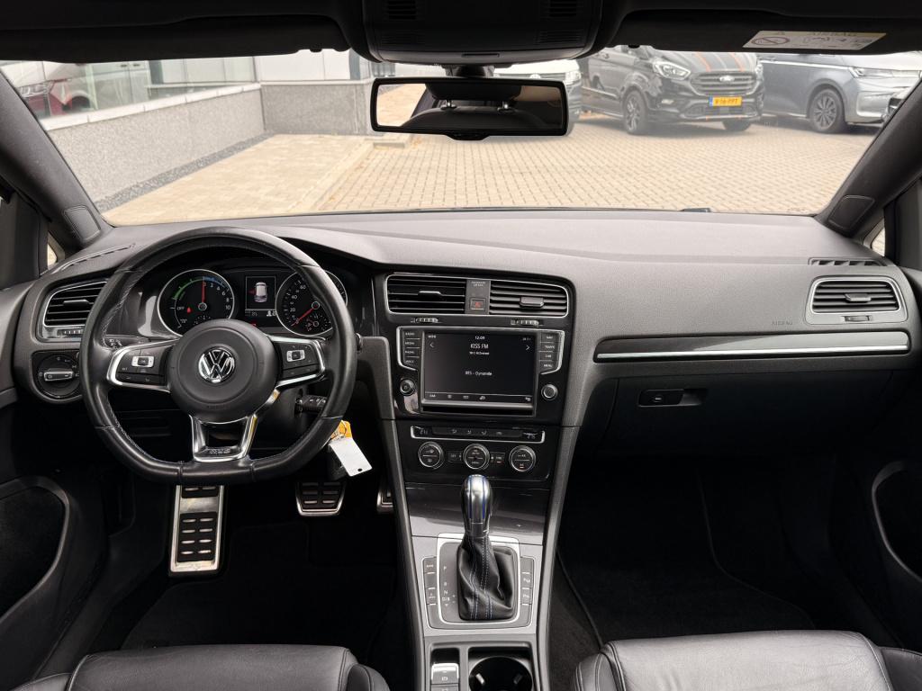 Volkswagen Golf 1.4 tsi gte | leder | pano | apple carplay | achteruitrijca