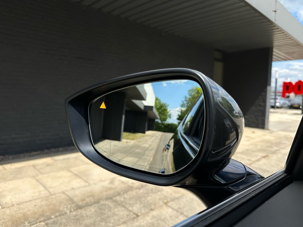 Mazda 3 2.0 sa-x luxury // homura uitvoering // 180pk versie //