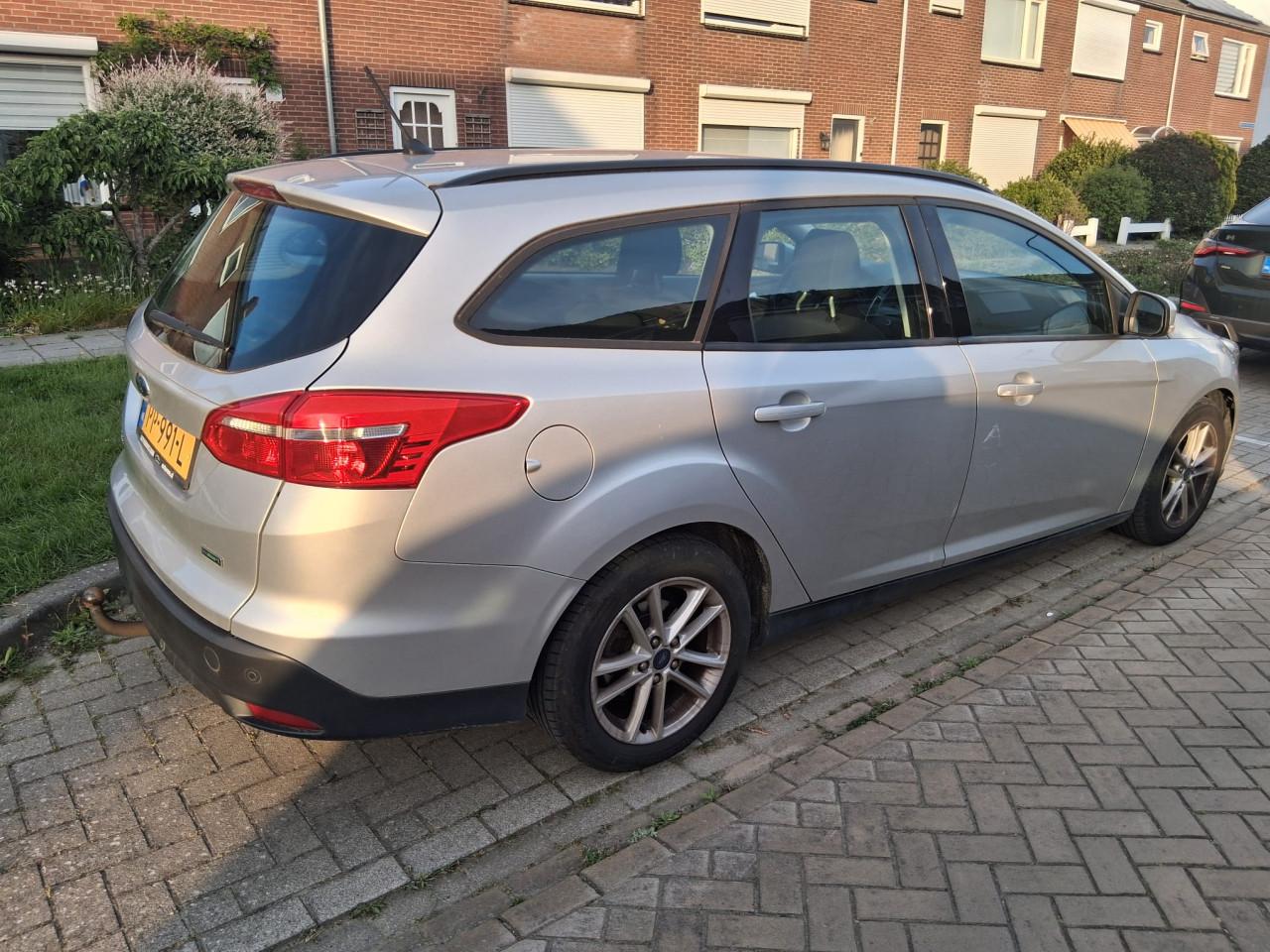 Ford Focus 1.0 ecoboost 74KW Wagon 2017 grijs