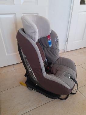 Maxi cosi millo fix  0/18 kg (in goede schone staat ) met isofix
