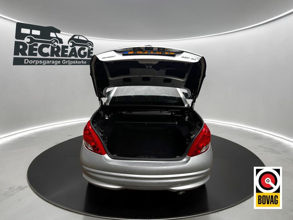 Peugeot 207 cc cabriolet | 2011 | 91.913 km |