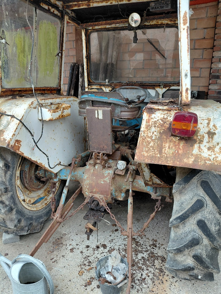 Ford dexta