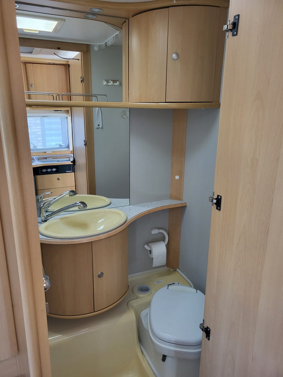 Dethleffs  Caravan 460