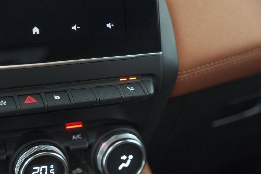 Renault Captur 1.6 e-tech plug-in hybrid 160 edition one | trekhaak | bose 