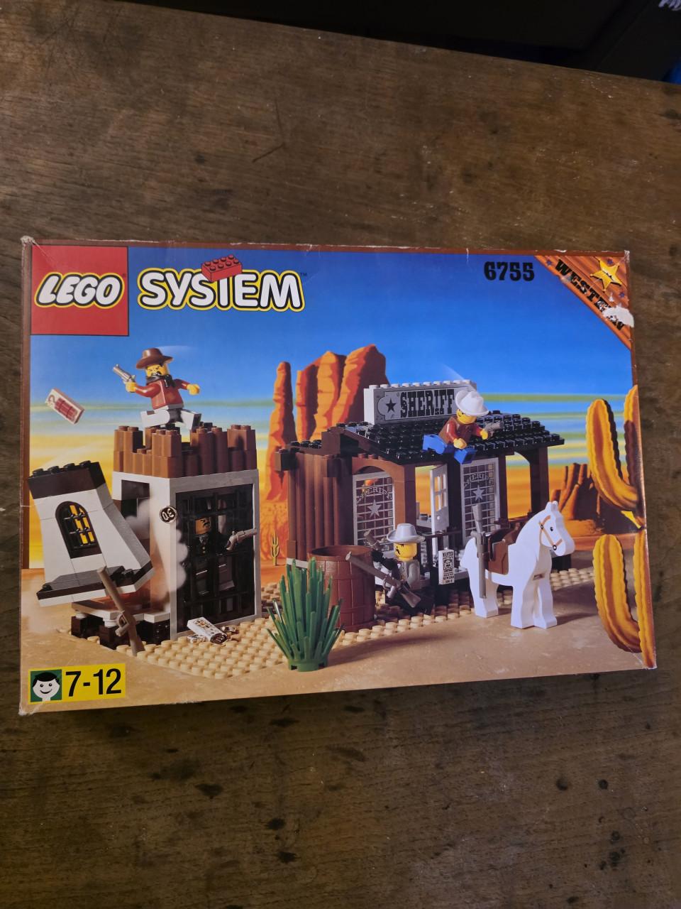 Lego cowboys  gold cyti  junction