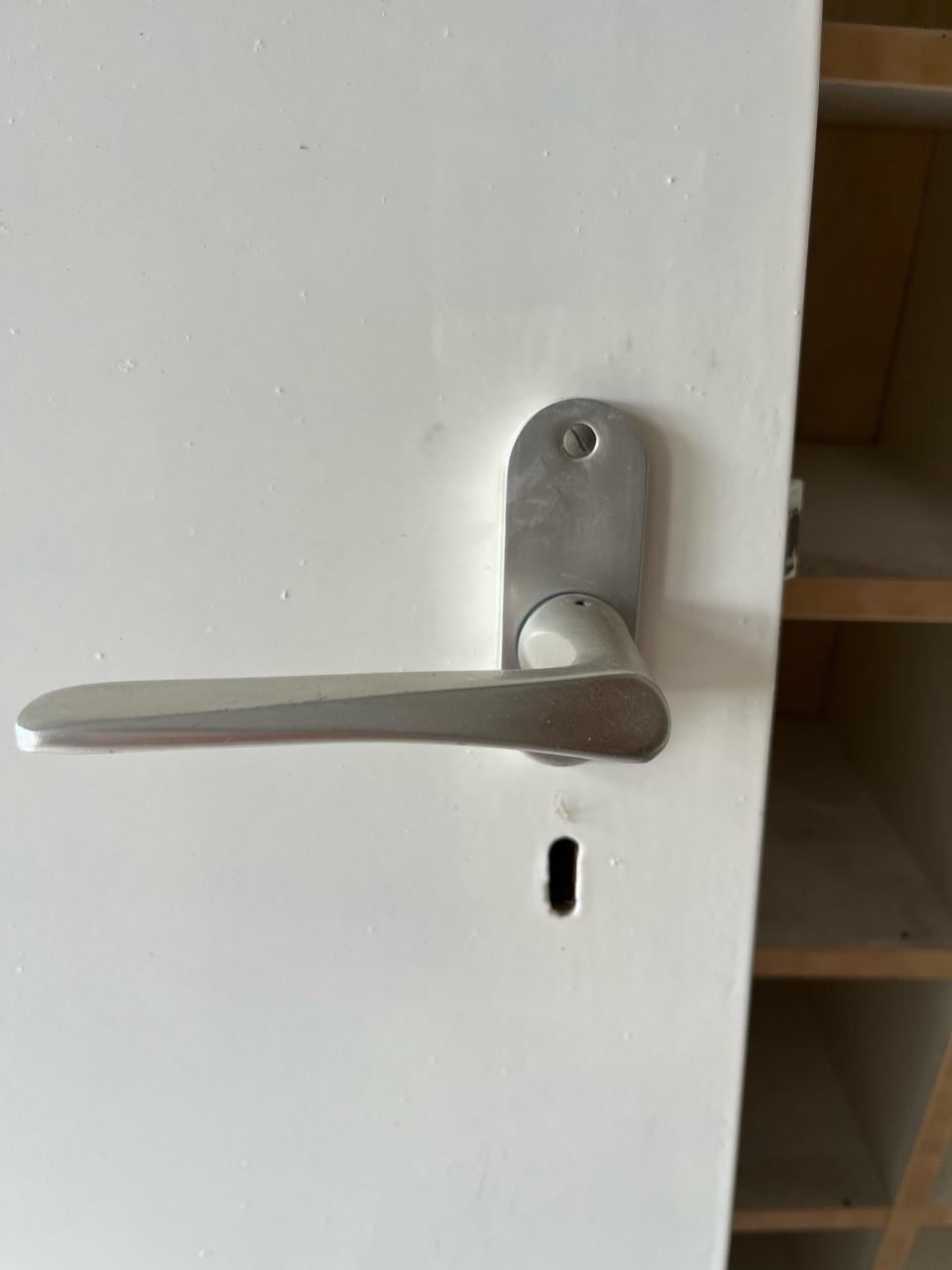 5 witte stompe binnendeuren incl. beslag