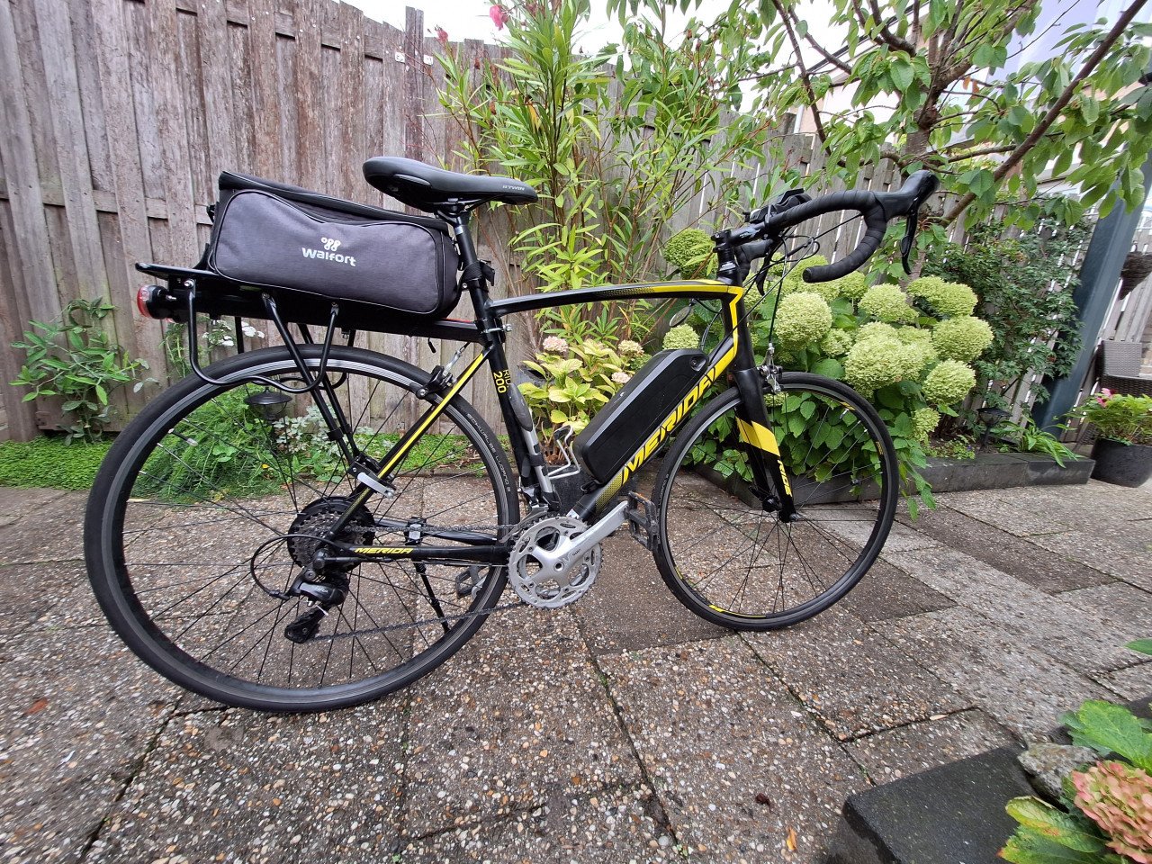 Merida Ride 200 met ondersteuning 56 cm.