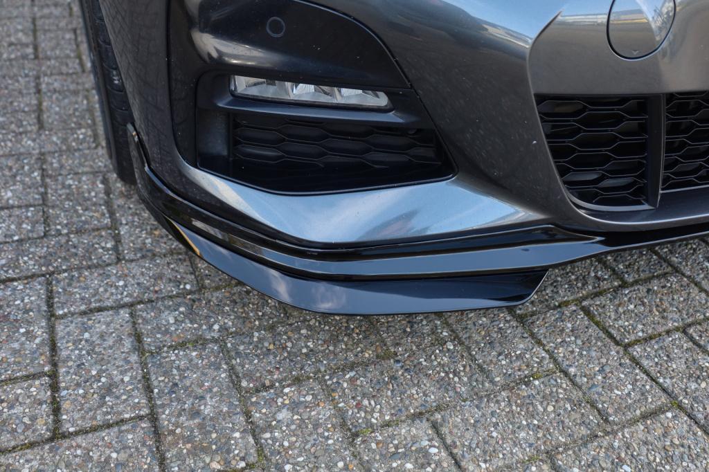 BMW 3-serie touring 330e m sport cam i trekhaak i acc i 292pk