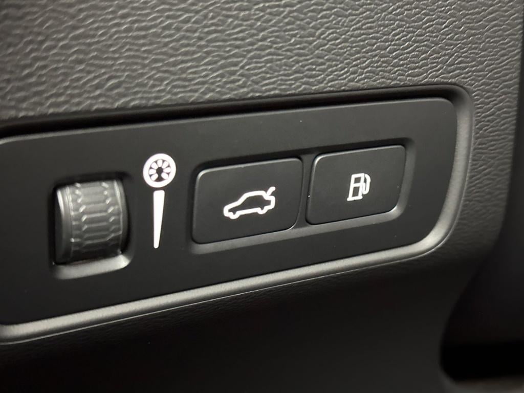 Volvo XC40 t4 211pk recharge inscription| camera| navi| trekhaak| pdc