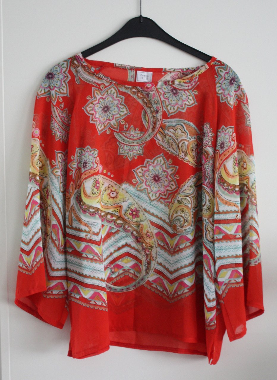 Blouse shirt met bloemen en barok  maat l