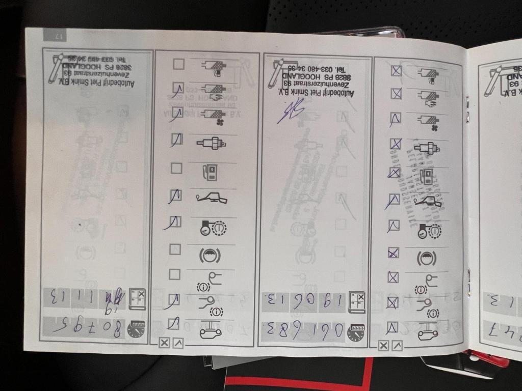 Mini Cooper mini 1.6 10 years ii, navigatie, leer, lm velgen enz...