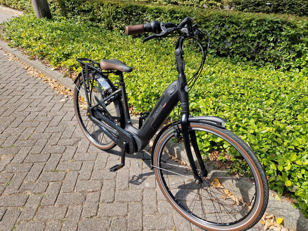 Zo goed als nieuwe Gazelle Grenoble met Bosch middenmotor en 500WH accu