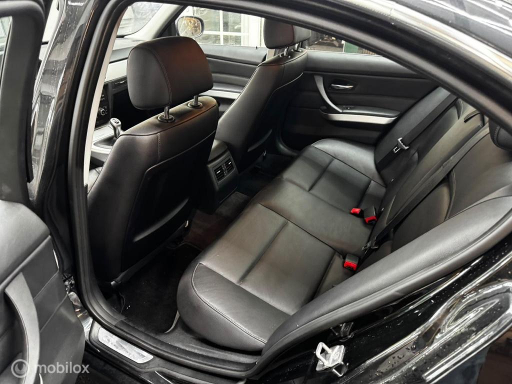 BMW 3-serie 316i tekst lezen!