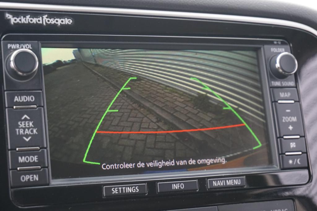 Mitsubishi Outlander 2.0 phev executive edition automaat - navi / cruise / 