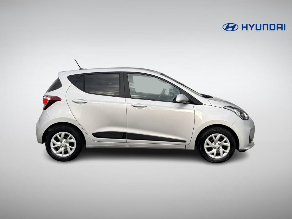 Hyundai I 10 1.0i premium | navigatie | camera | stuur- + stoelverwarming |