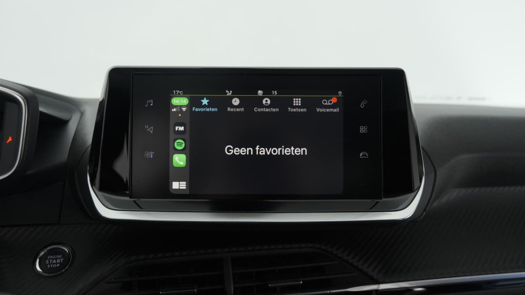 Peugeot 2008 puretech 130 allure | trekhaak | camera | apple carplay | stoe