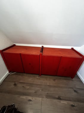 Drie Ivar kastdelen. Met deuren. En drie schappen.