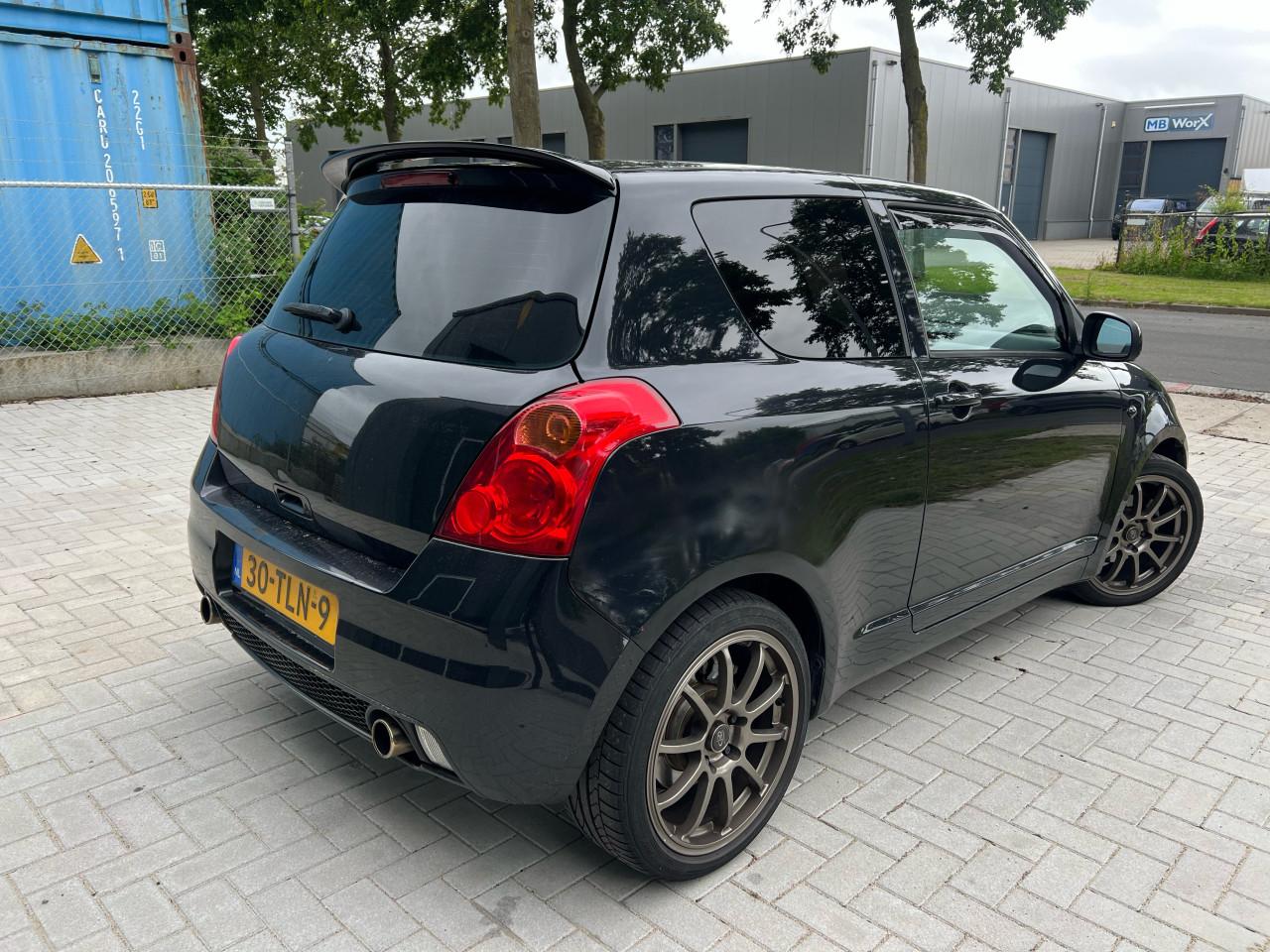 Suzuki Swift 1.6 Sport Velgen Dubbel uitlaat