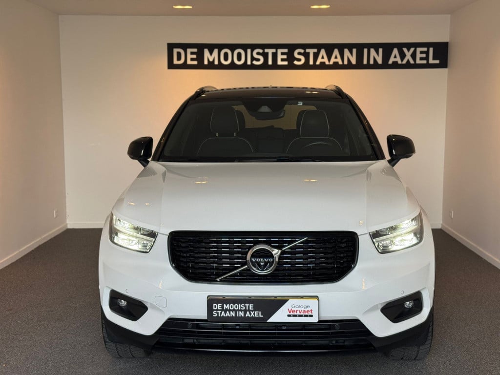 Volvo XC40 1.5 t4 recharge r-design expression
