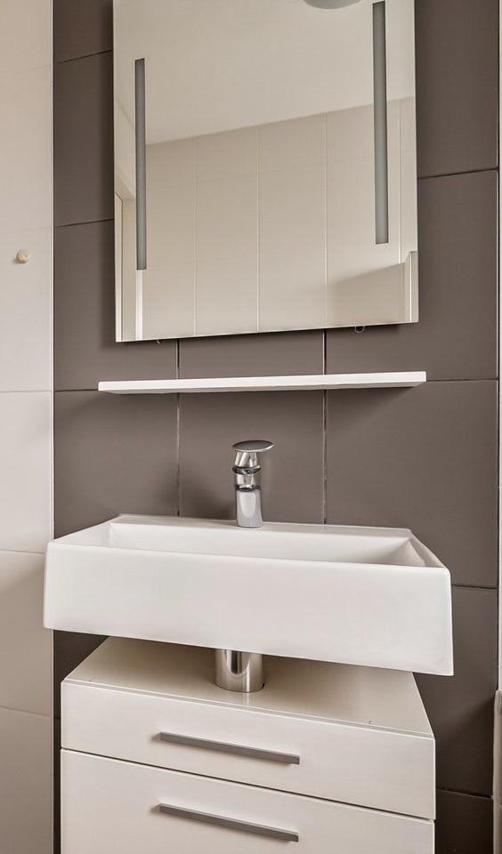 Wasmeubel met spiegel + verlichting