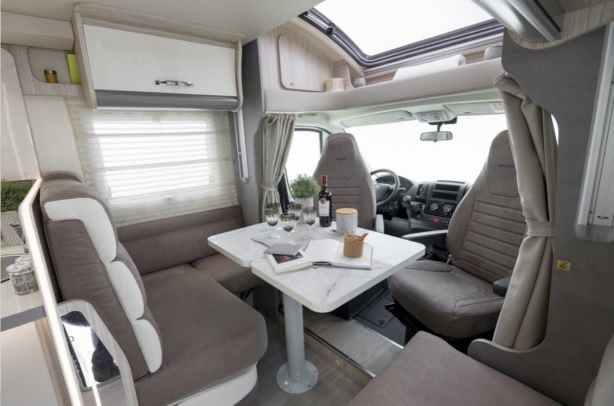Huur onze mooie campers met veel luxe