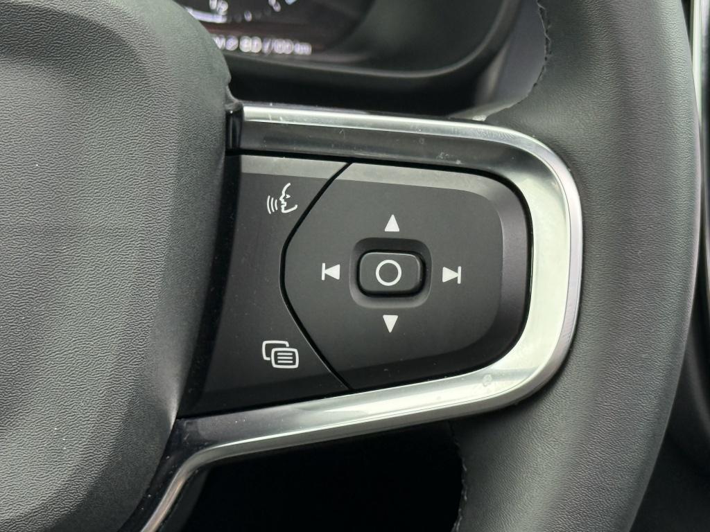 Volvo XC40 t5 262pk recharge ultimate dark | adap.cruise| panodak| trekhaak